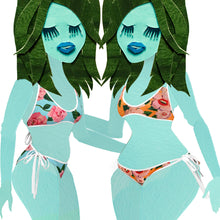 Load image into Gallery viewer, Reversible Flower bikini

